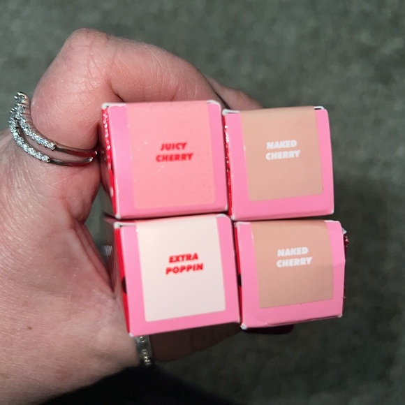 Lime Crime Wet Cherry ultra shiny lip gloss - Picture 5 of 5